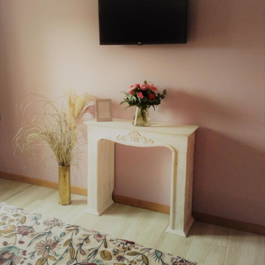 L'Anagramme, Chambres, Table D'Hotes Et Gite Pour Adultes, Naturistes Ou Non ! Cindre Exterior photo