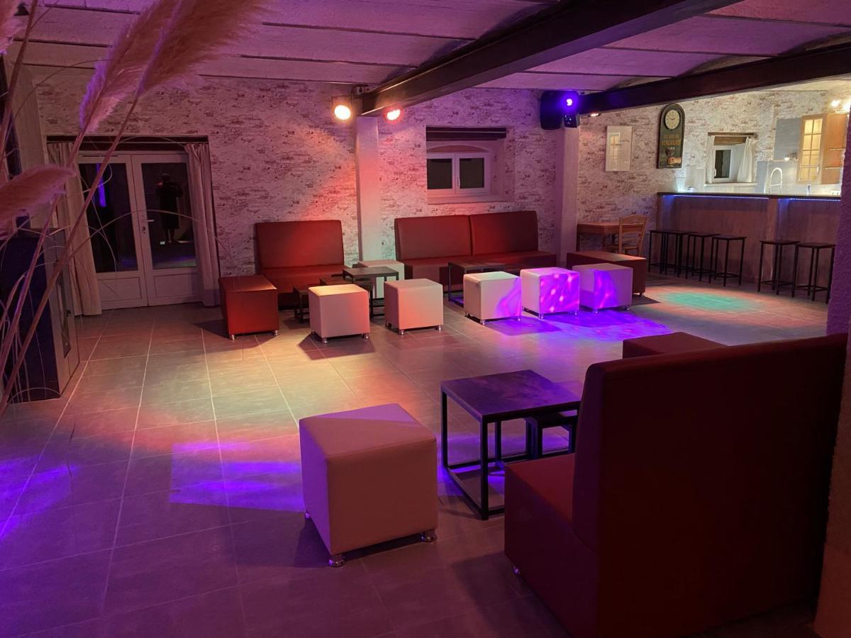 L'Anagramme, Chambres, Table D'Hotes Et Gite Pour Adultes, Naturistes Ou Non ! Cindre Exterior photo