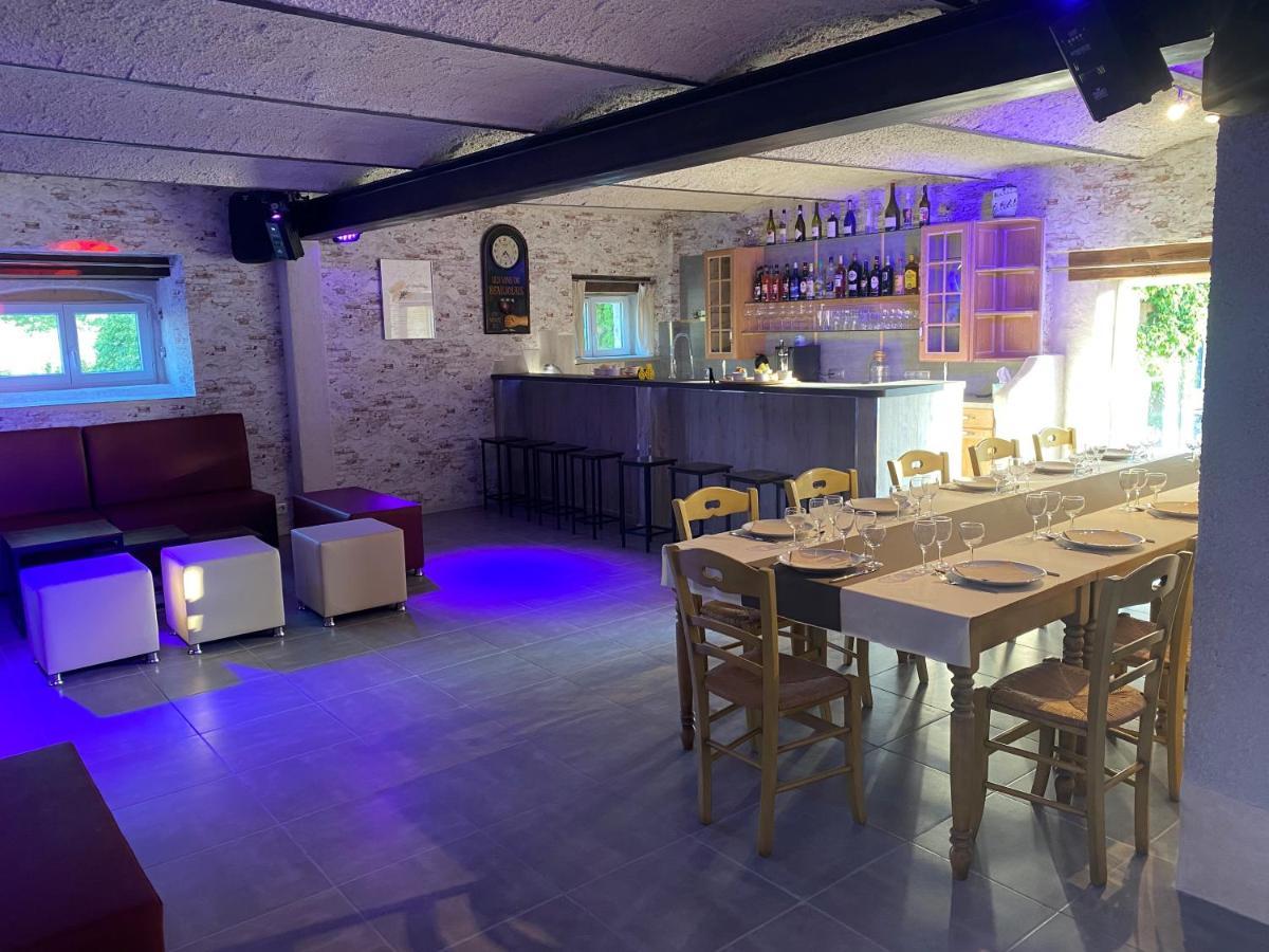 L'Anagramme, Chambres, Table D'Hotes Et Gite Pour Adultes, Naturistes Ou Non ! Cindre Exterior photo